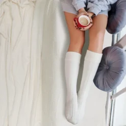 PiccoCasa New Luxury Leaves Fulls Fleece Warm Large Sofa Throw Blankets 9 PiccoCasa New Luxury Leaves Fulls Fleece Warm Large Sofa Throw Blankets -Chic Household Items GUEST 03f13098 54c0 4f66 88cf fb0f2951485e