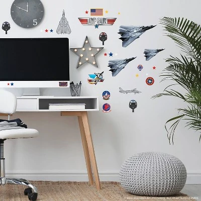 Top Gun Peel And Stick Wall Decals - RoomMates 3 Top Gun Peel And Stick Wall Decals - RoomMates - Image 3