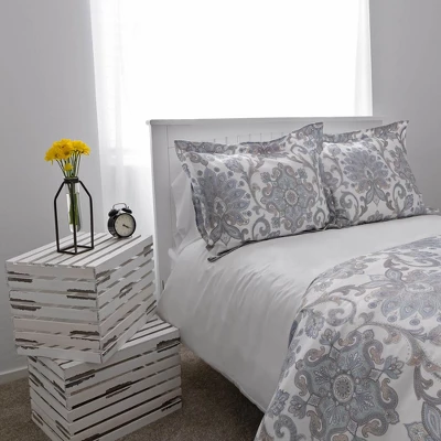 Southshore Fine Living Serenity 300 Thread-Count 100% Cotton Sateen Duvet Cover Set With Shams 4 Southshore Fine Living Serenity 300 Thread-Count 100% Cotton Sateen Duvet Cover Set With Shams - Image 4